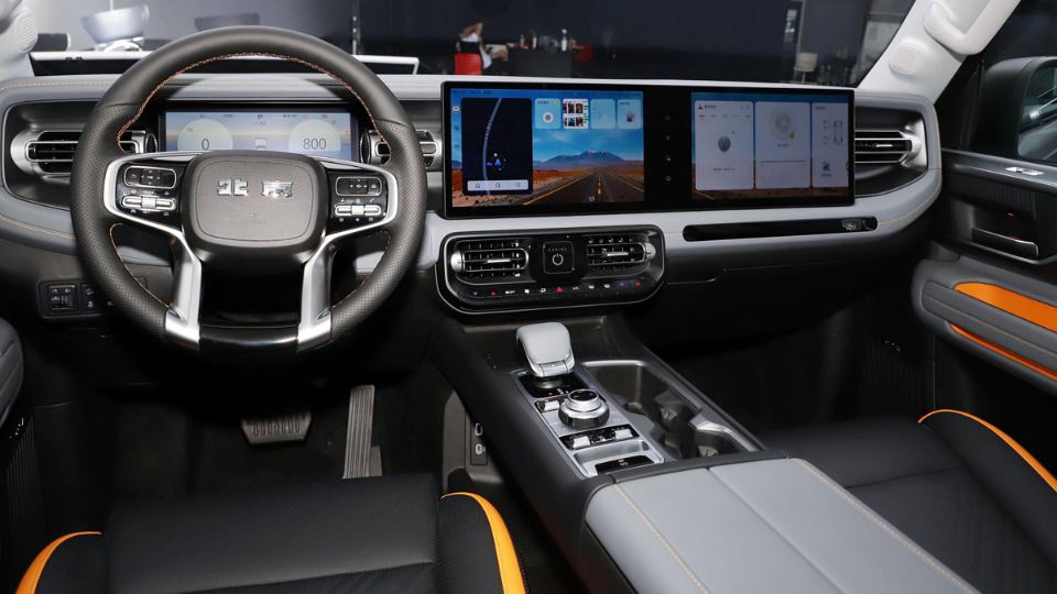 معرفی نسل دوم بایک BJ40