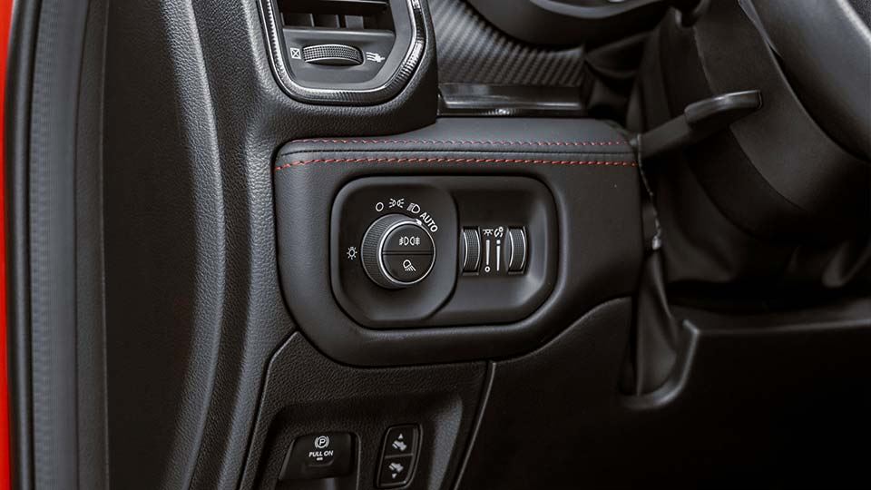 بررسی دوج Ram 1500 TRX مدل 2023