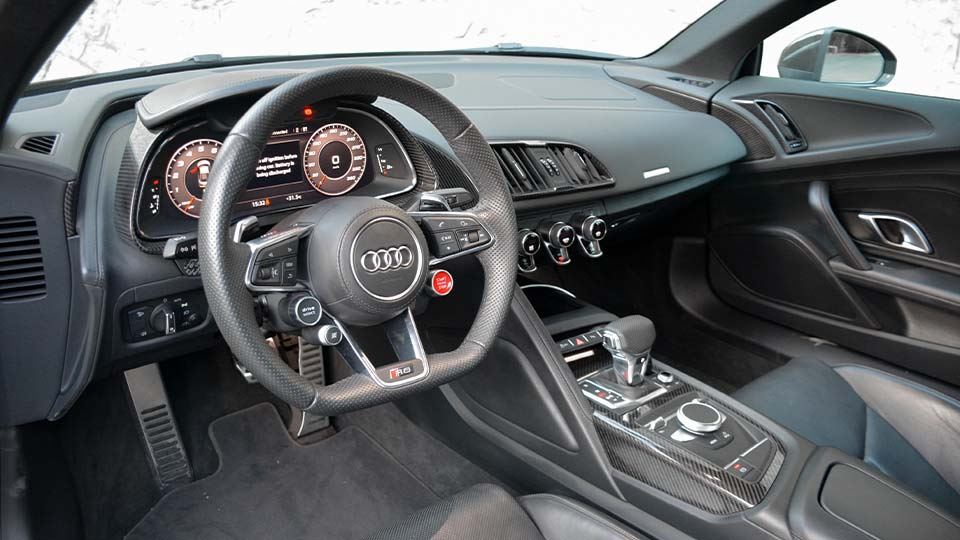 بررسی آئودی R8 V10 Plus مدل 2022 در تهران