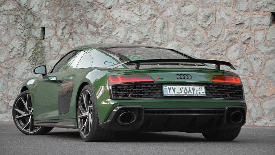 بررسی آئودی R8 V10 Plus مدل 2022 در تهران