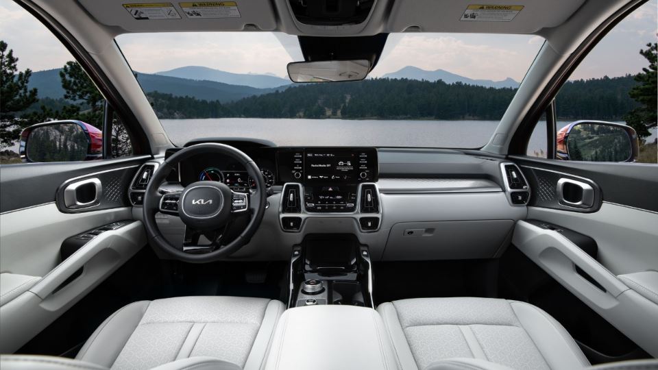 معرفی کیا سورنتو هیبرید 2023