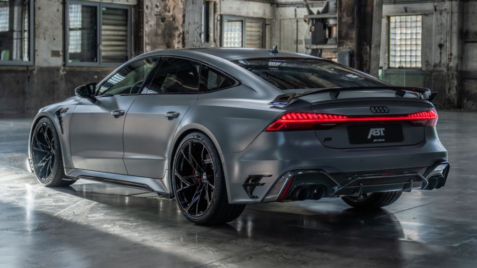 نگاهی به آئودی RS7 با تیونینگ ABT