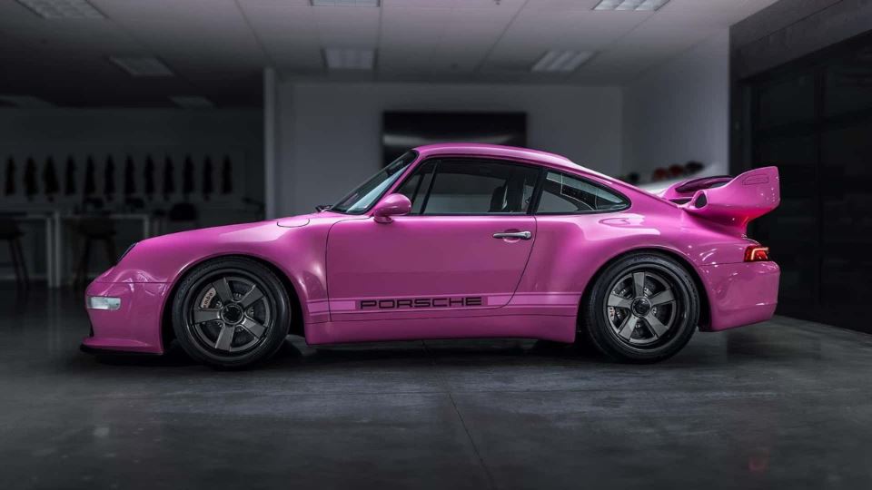معرفی پورشه 911 صورتی توسط Gunther Werks
