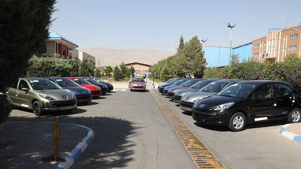 خودروهای سفارشی ایران خودرو (آپکو)