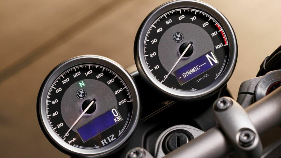 معرفی موتورسیکلت ب ام و R12 nineT