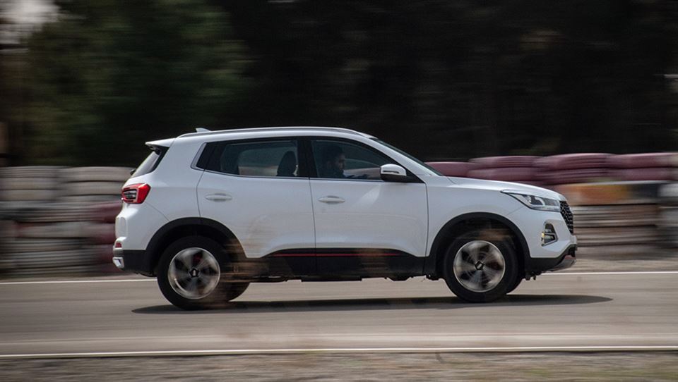 تست و بررسی ام وی ام X55 پرو