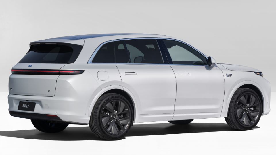 معرفی Li Auto L7
