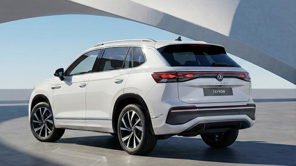 بررسی فولکس واگن تایرون ال ماموت خودرو (VW Tayron L)