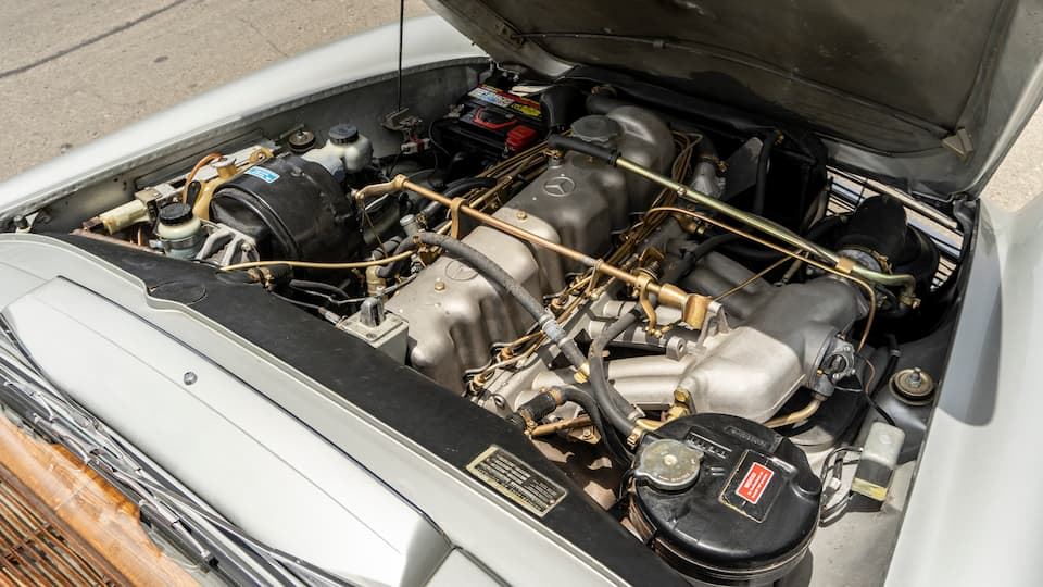 ملاقات با مرسدس بنز 230SL پاگودا 1966