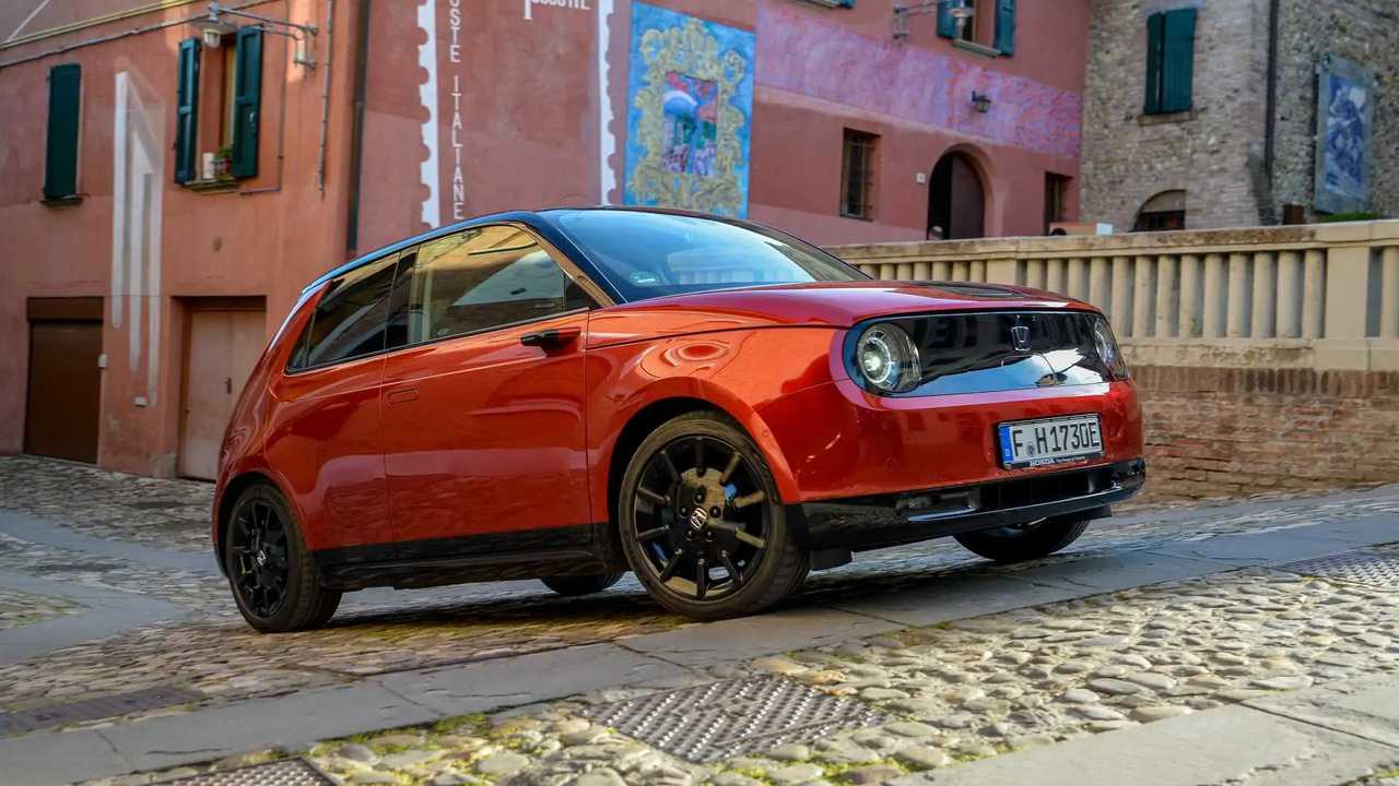 هوندا ای شایان ستایش مرده است