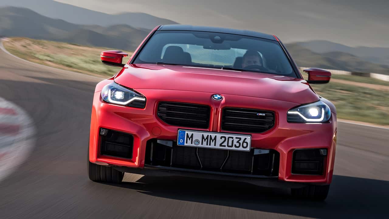 بیش از نیمی از BMW M2های فروخته شده در سال 2023، کتابچه راهنمای کاربر بودند