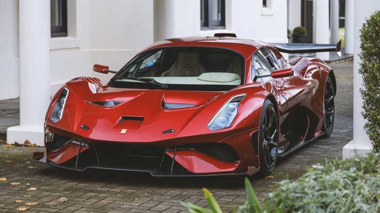 سوپراسپرت برابهام BT62 که فقط در مسیر حرکت می‌کرد مرده است