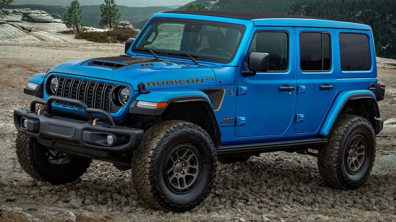 گزارش شده است که جیپ V8 Wrangler را با نسخه نهایی کنار می گذارد