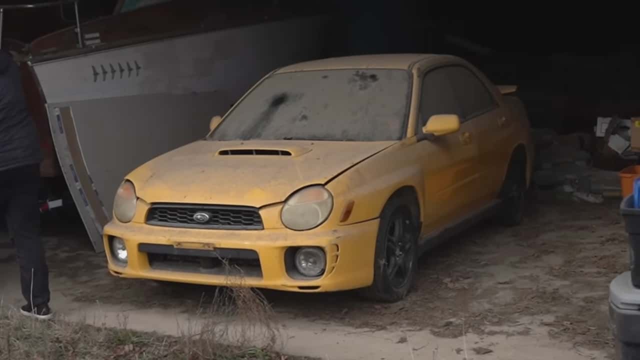 این Bugeye Subaru WRX را ببینید که پس از هفت سال نشستن در انبار زنده می شود