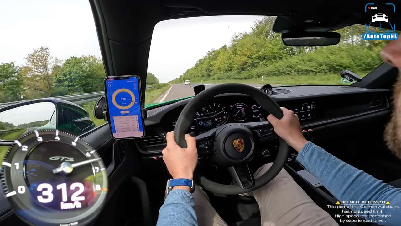 این پورشه 911 کاررا GTS را ببینید که در اتوبان به حداکثر سرعت 193 مایل در ساعت می رسد