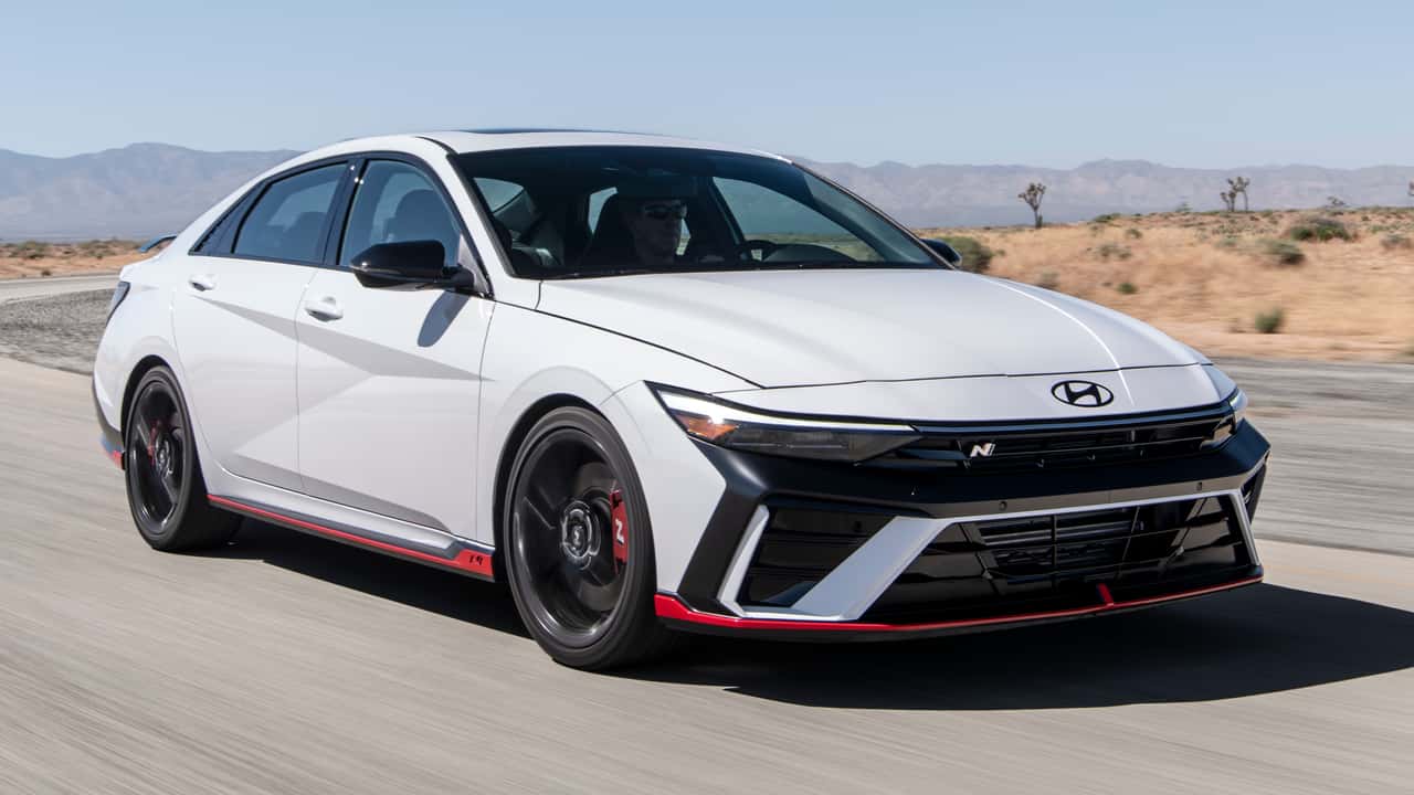 Hyundai Elantra N مدل 2024 بالاخره خوب به نظر می رسد، از 34850 دلار شروع می شود