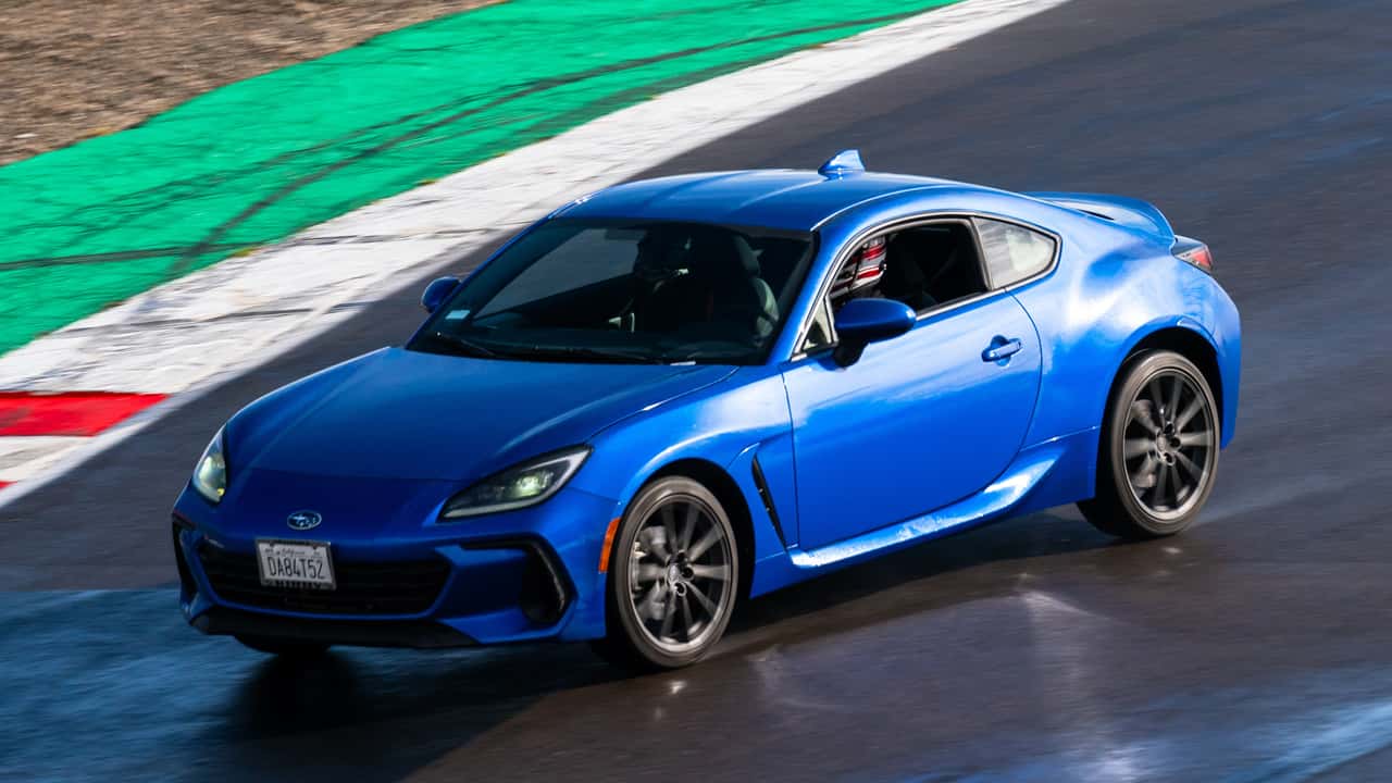 من یک سوبارو BRZ جدید خریدم و بلافاصله آن را به لاگونا سکا بردم