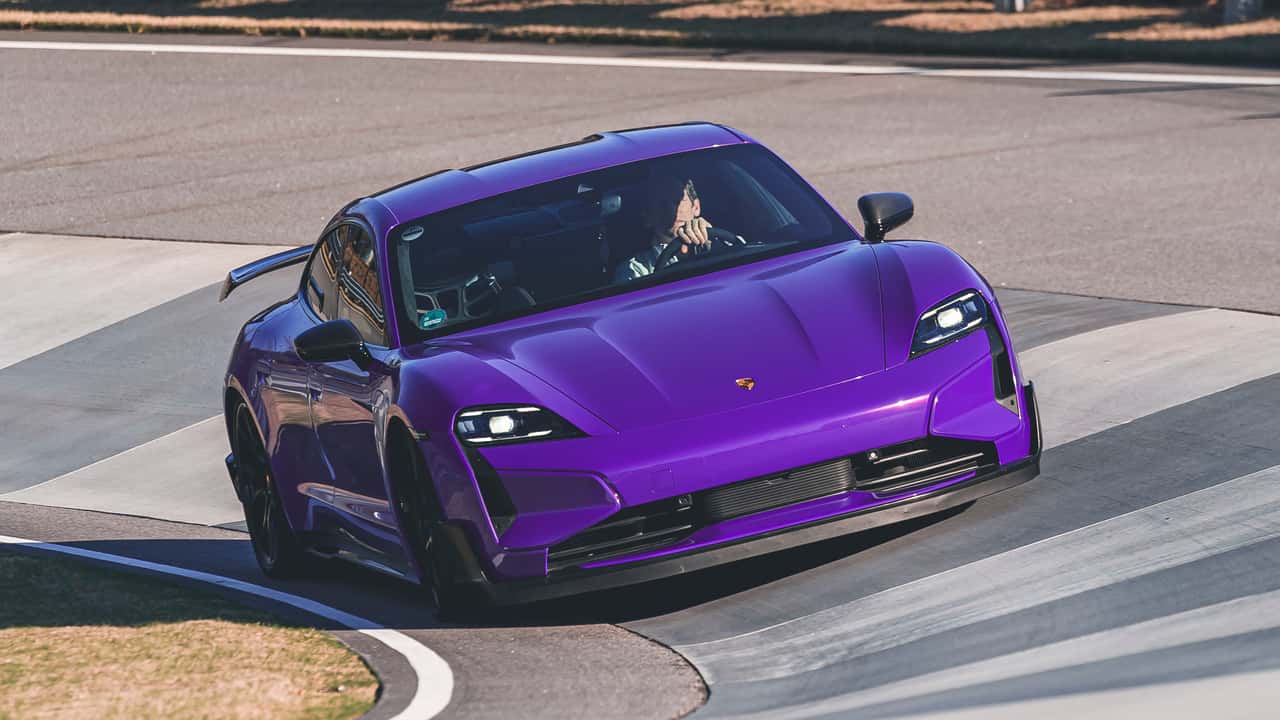 چگونه Taycan Turbo GT با مدل S Plaid و Air Sapphire مقایسه می شود