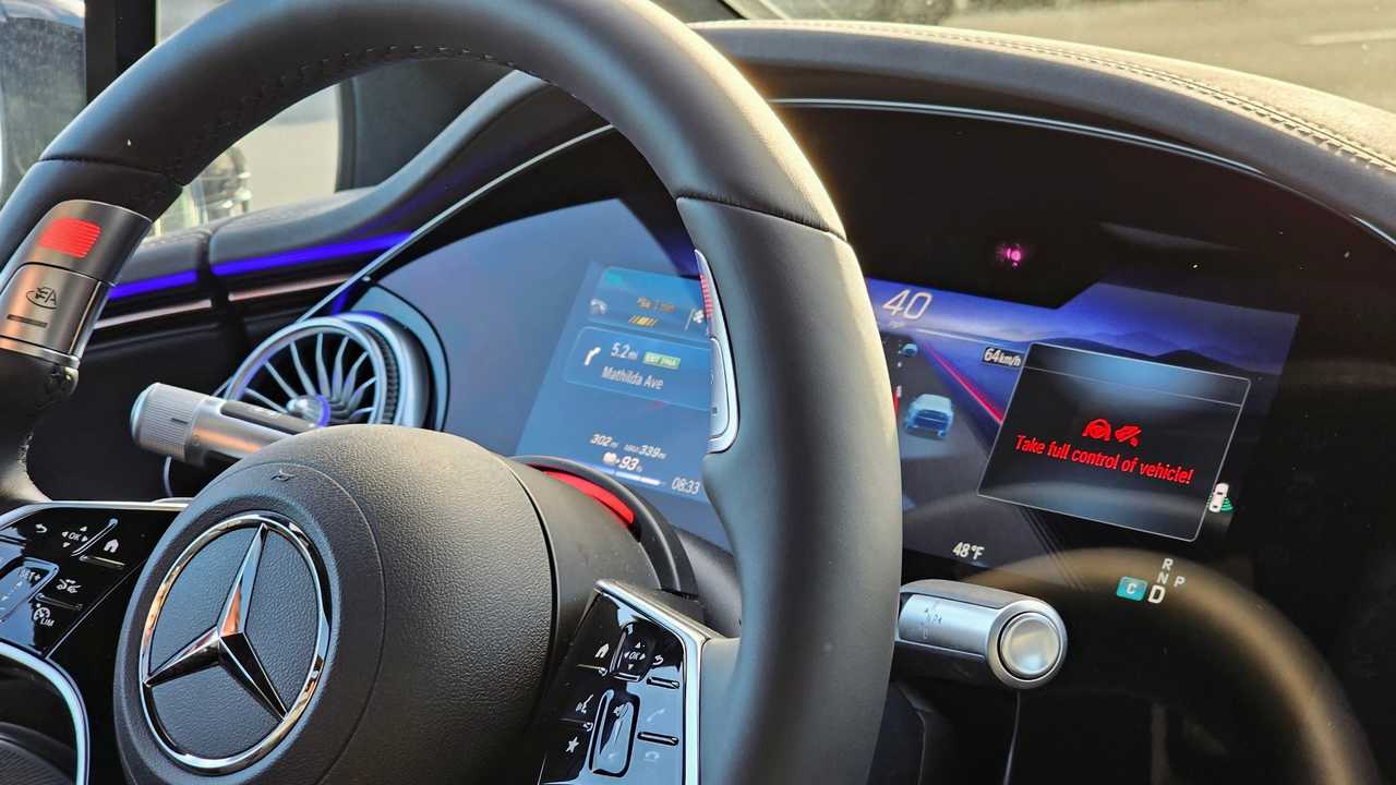 اکثر خودروسازان رتبه ضعیف IIHS برای سیستم های نظارت بر راننده دریافت می کنند