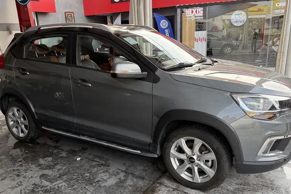 نمای 2 از خرید ام وی ام، X22، اتوماتیک اسپرت لاکچری، مدل 1400 مدل 1400 رنگ خاکستری / داخل مشکی نقدی و اقساطی در خودروشاپ