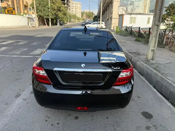 نمای 3 از خرید دنا، پلاس EF7، اتوماتیک توربو آپشنال، مدل 1404 مدل 1404 رنگ مشکی / داخل مشکی نقدی و اقساطی در خودروشاپ