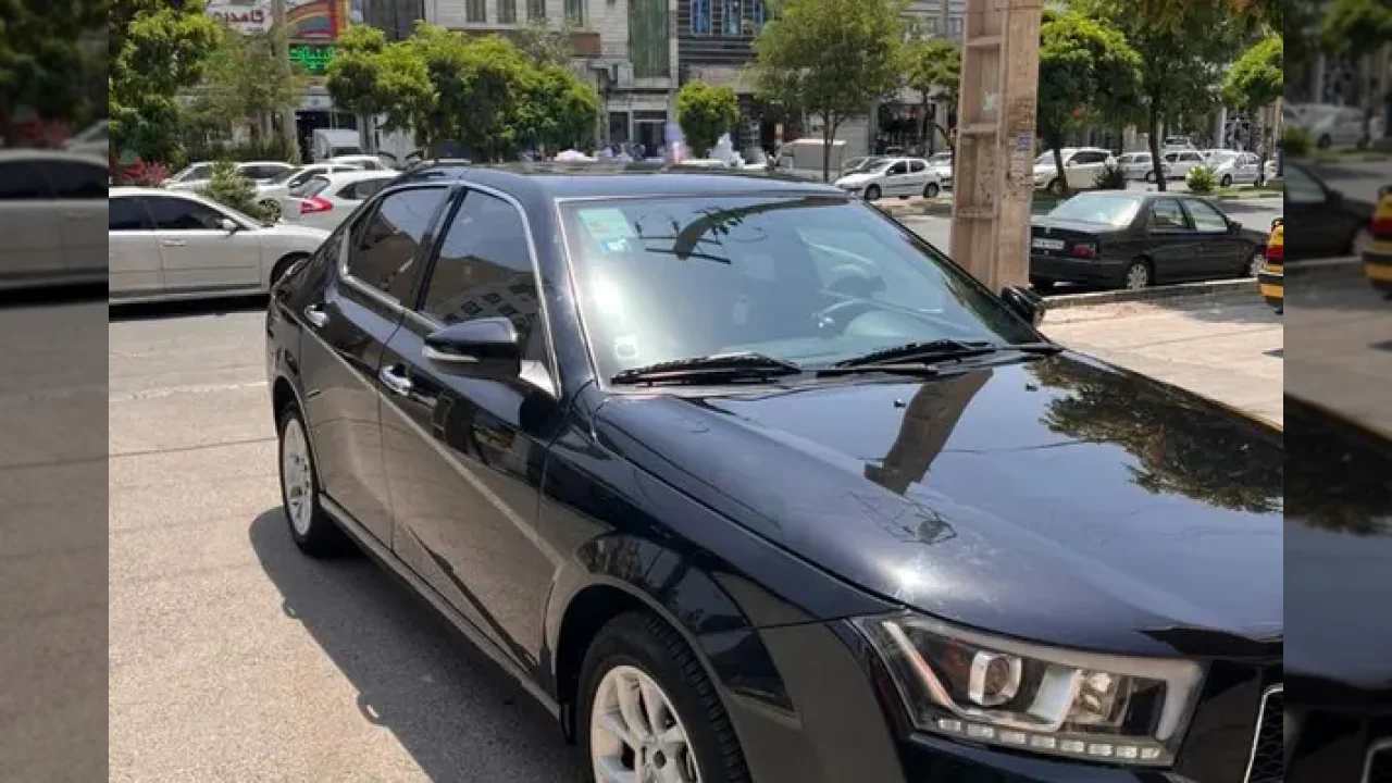 قیمت مرجع دنا، پلاس EF7 مدل 1399 حدود 1,940,000,000 تومان؛ این آگهی را بررسی کنید