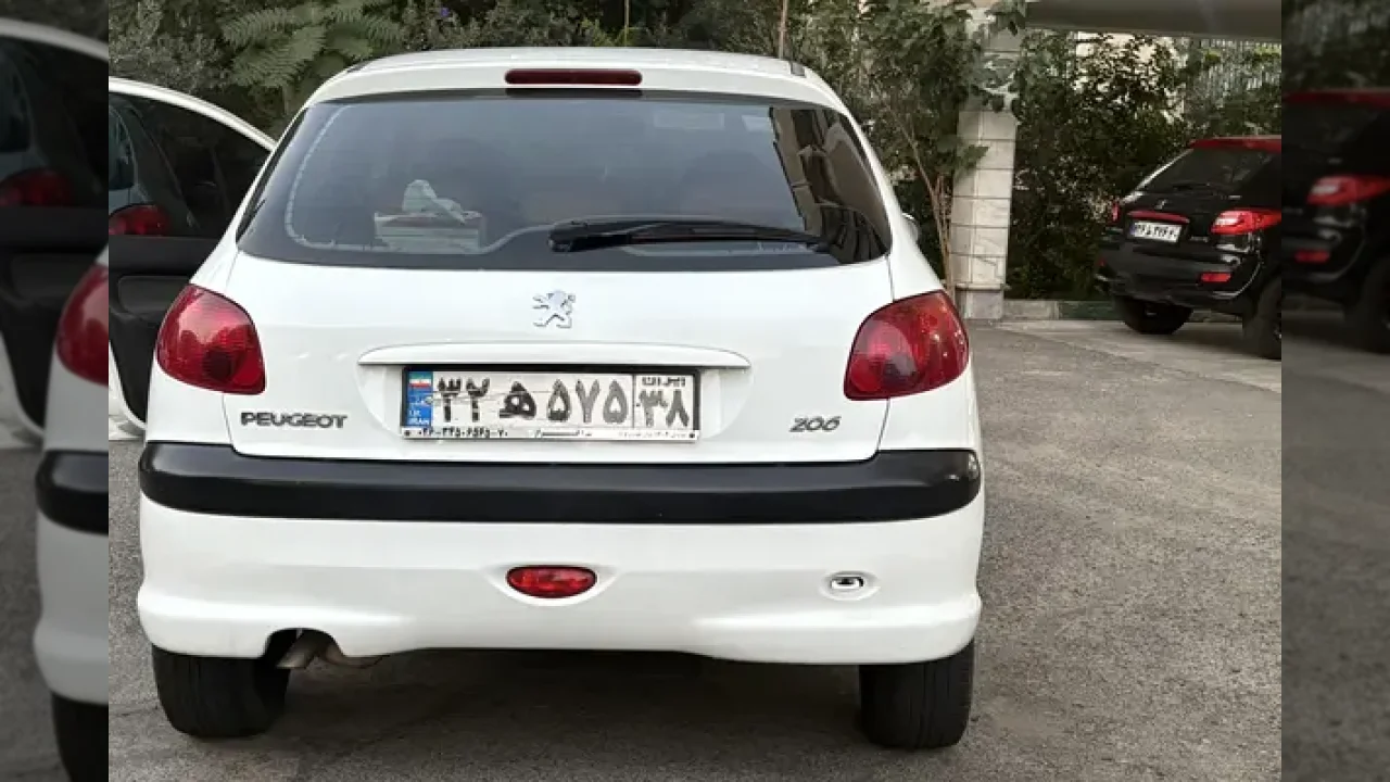قبل از خرید پژو، 206 مدل 1399 این قیمت‌ها و گزارش کارشناسی را ببینید
