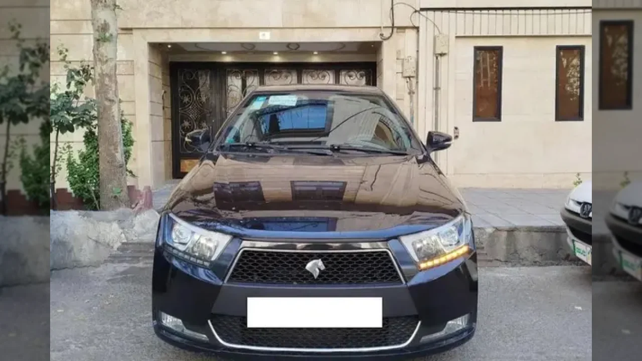 یک دنا، پلاس EF7P مدل 1403 تازه در نمایشگاه خودروشاپ؛ قیمت و جزئیات کامل