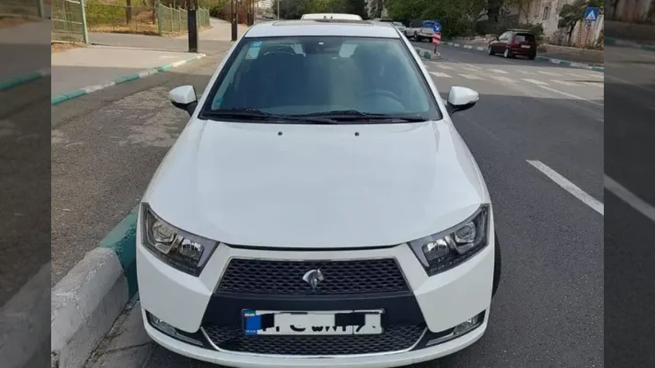 مقایسه قیمت دنا، پلاس EF7 مدل 1402 با بازار؛ خرید این خودرو منطقی است؟