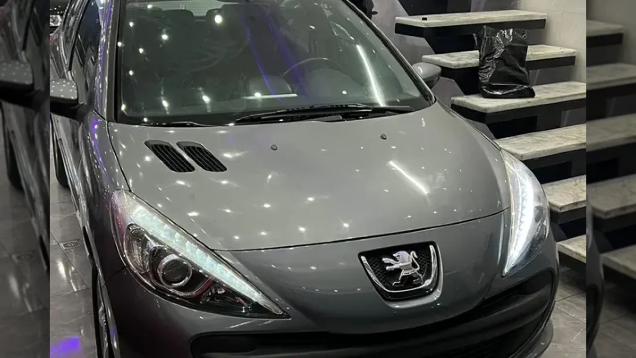 مقایسه قیمت پژو، 207 مدل 1396 با بازار؛ خرید این خودرو منطقی است؟