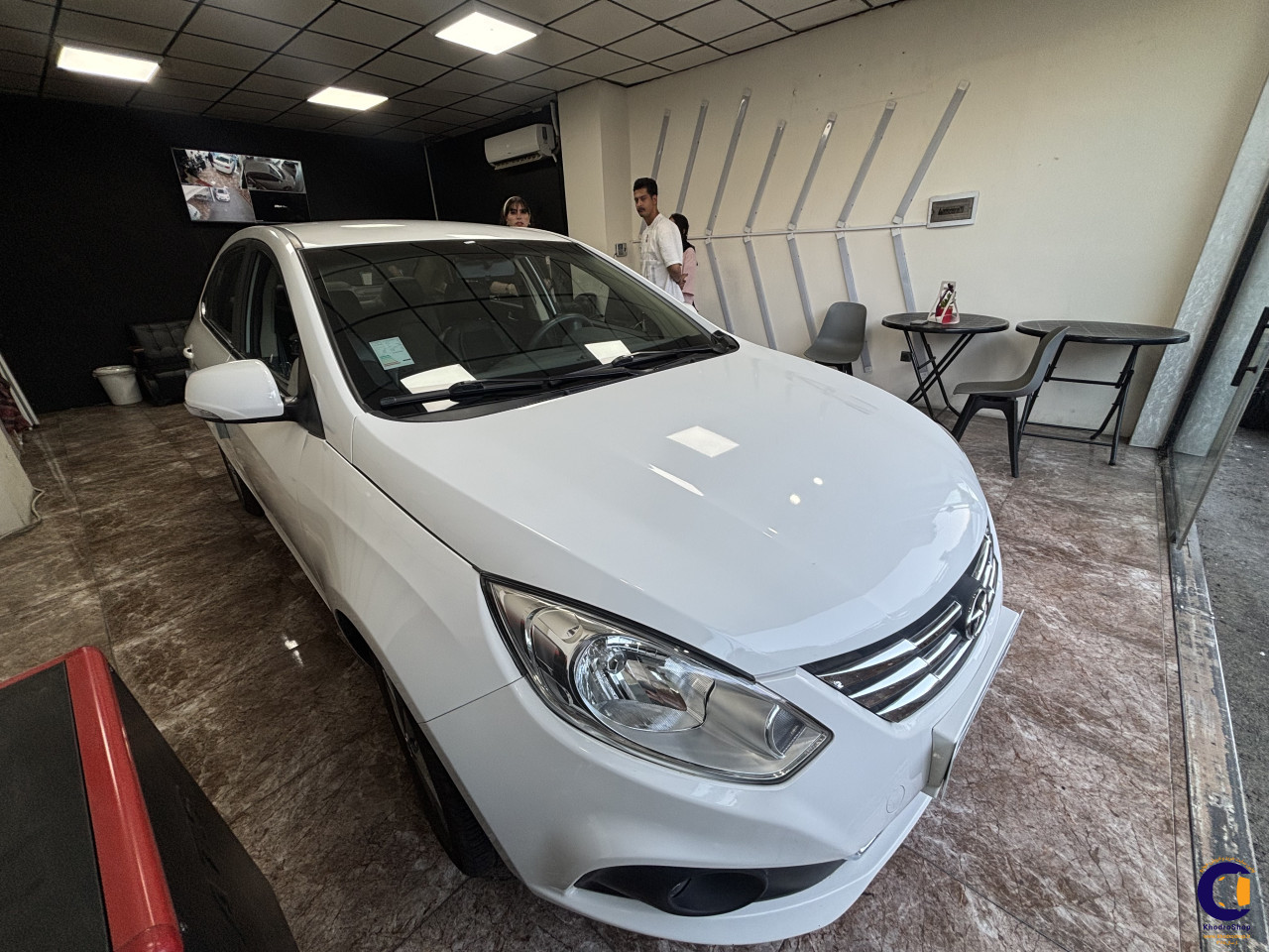 خرید جک J4 مدل 2024-1403