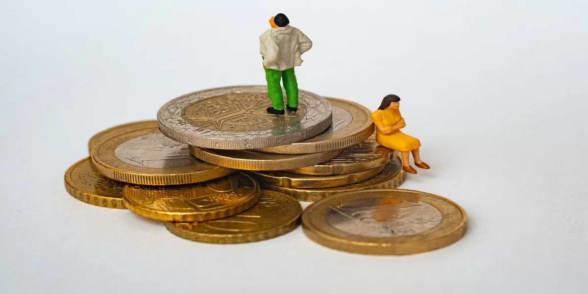 سرمایه‌گذاری در طلا بهتر است یا خودرو؟