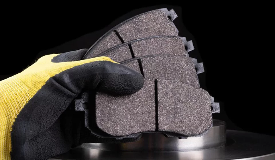 تعویض لنت؛ آیا می‌دانید تأخیر در این کار ممکن است هزینه‌های سنگینی ایجاد کند؟