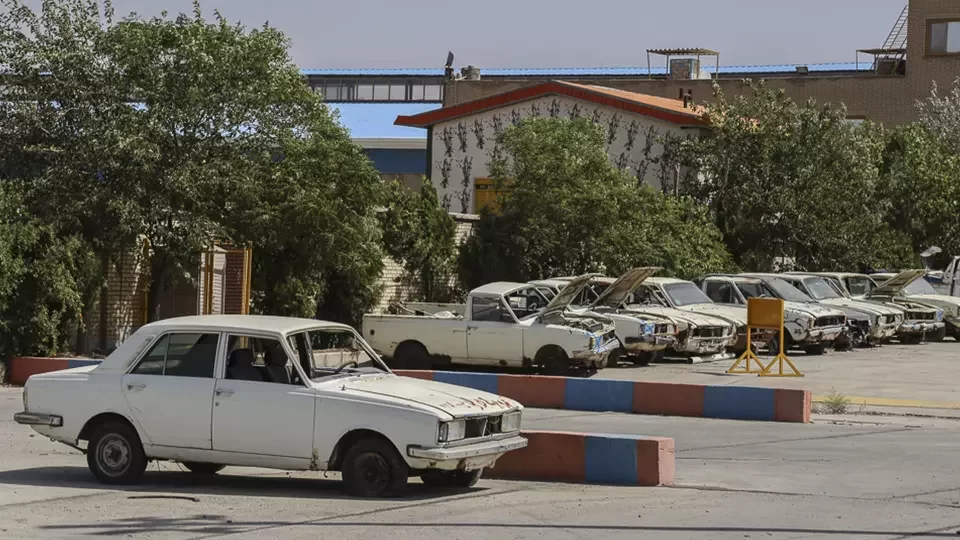 فراخوان متقاضیان طرح فرسوده ایران خودرو
