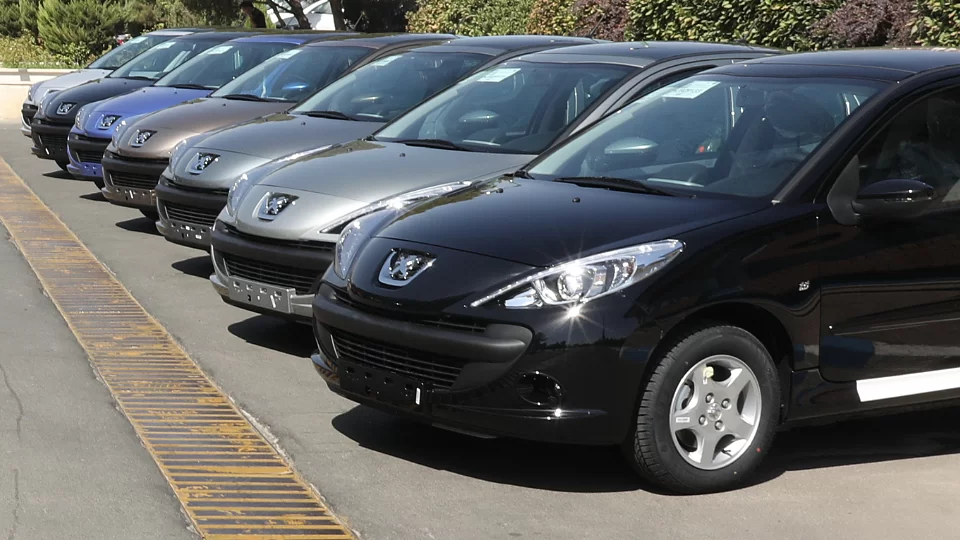 افزایش قیمت ایران خودرو در سال 1404