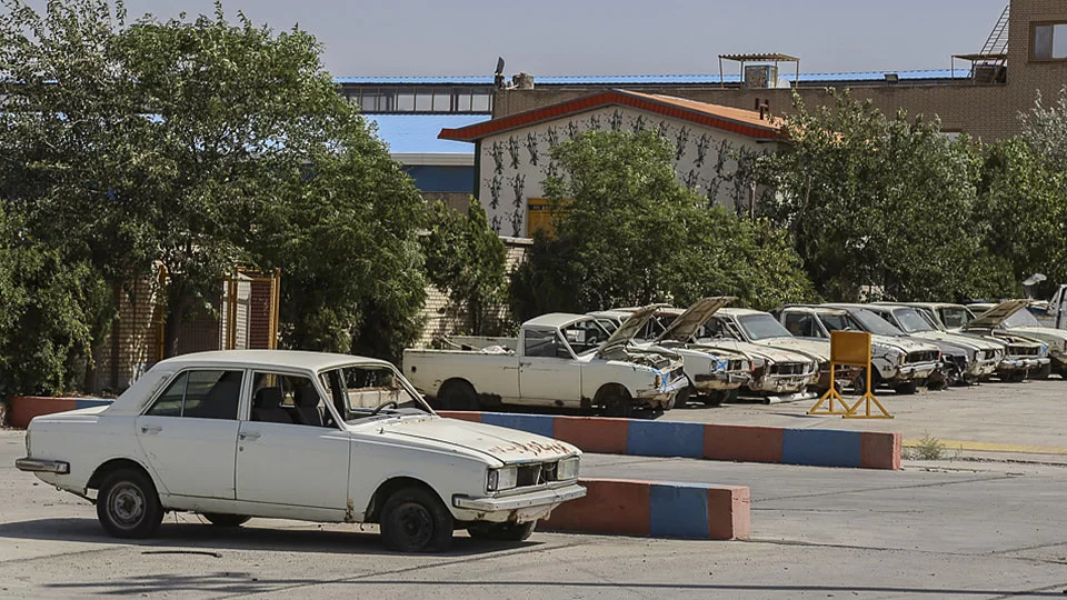 آغاز ثبت‌نام نوسازی خودروهای فرسوده ایران‌خودرو | فرصتی تازه برای فروش اقساطی خودرو در خودروشاپ