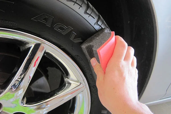 معرفی بهترین واکس لاستیک ماشین