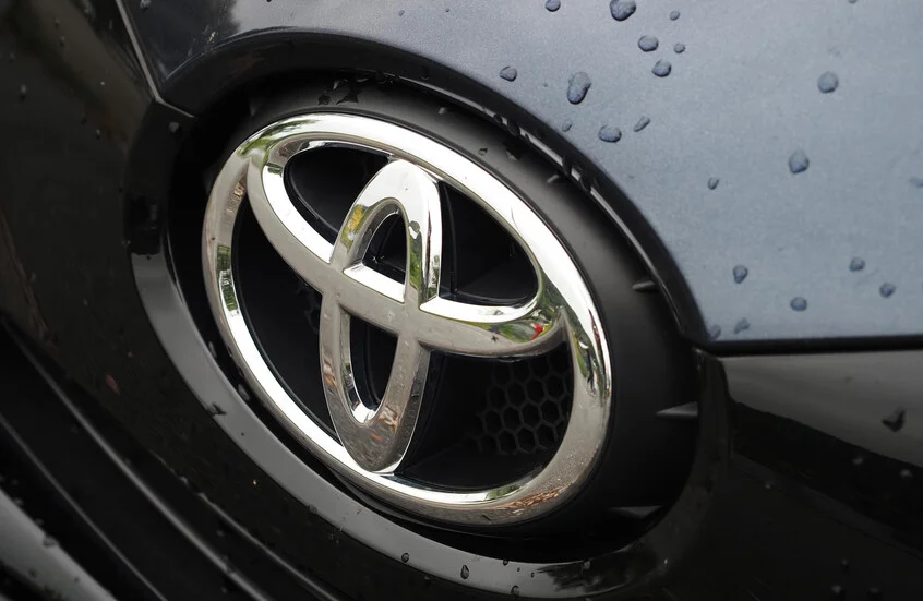 تویوتا به 1 میلیون دستگاه فراخوان داد